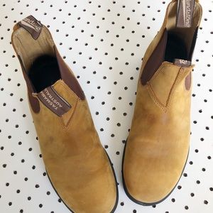 Men’s Blundstone Boots in Waterproof Suede